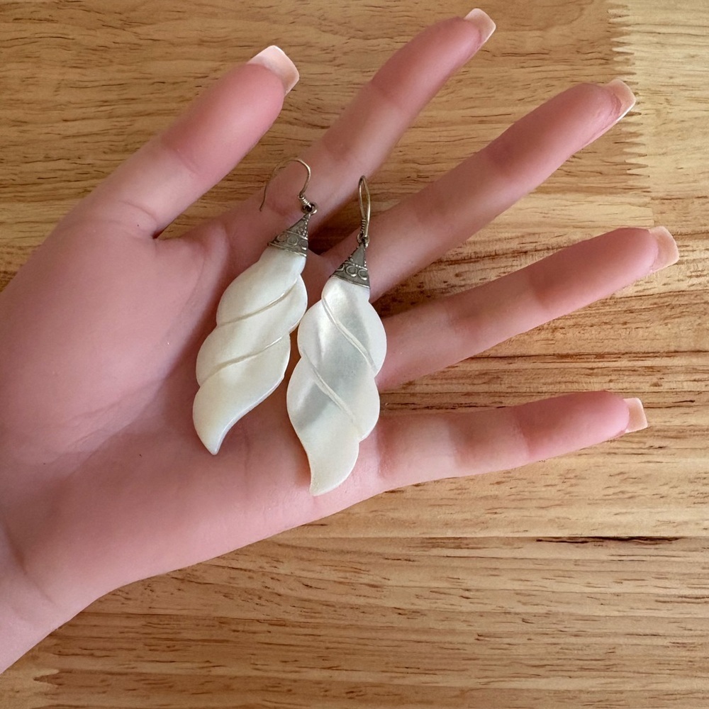 Vintage Carved Mother of Pearl Spiral Wing Drop Earrings - Picture 8 of 15